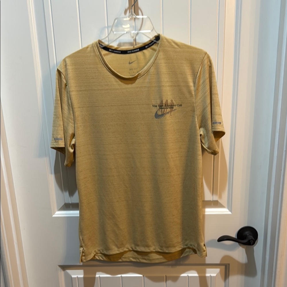 Nike Men's Gold T-Shirt